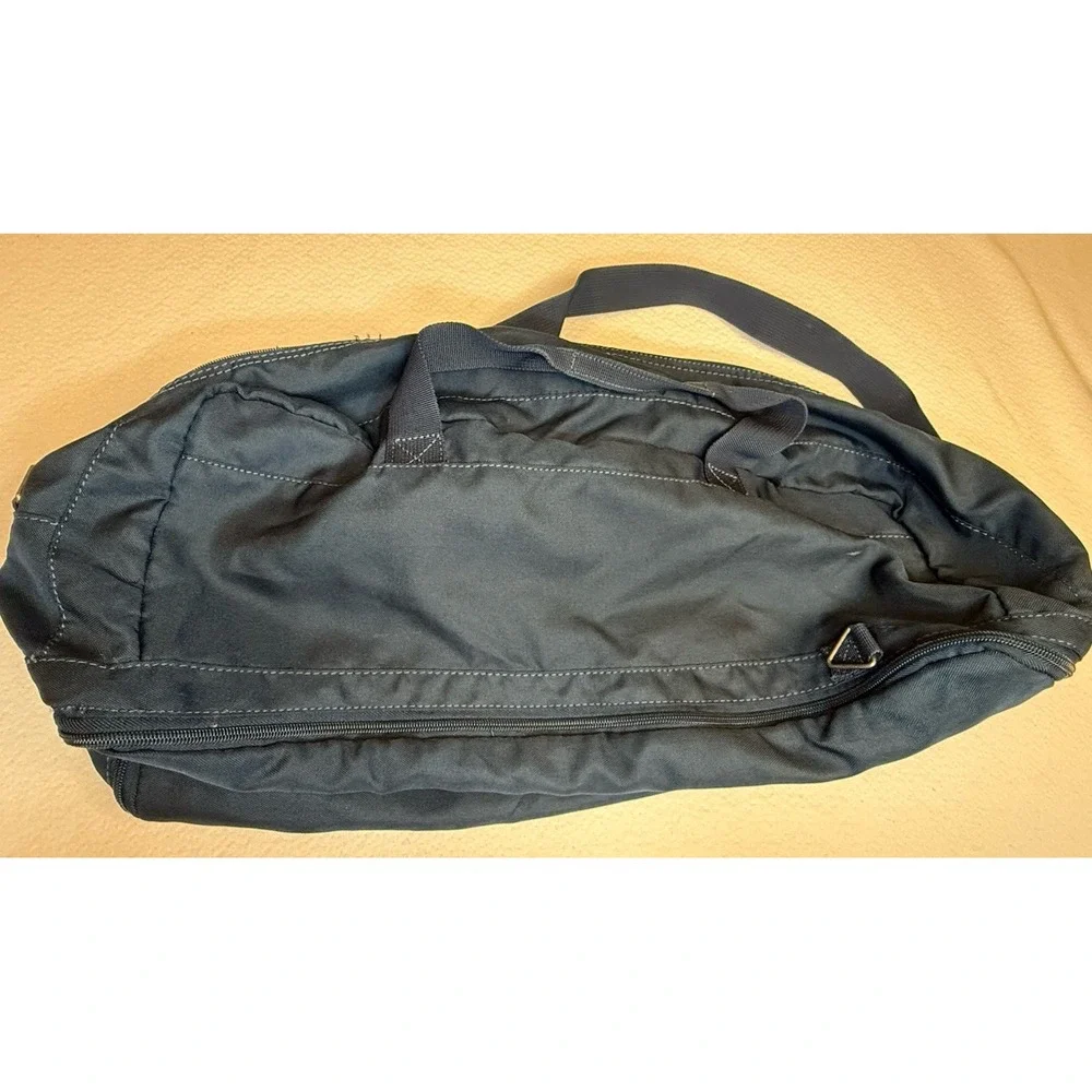 Tommy Hilfiger Navy Duffel Garment Bag 15x27